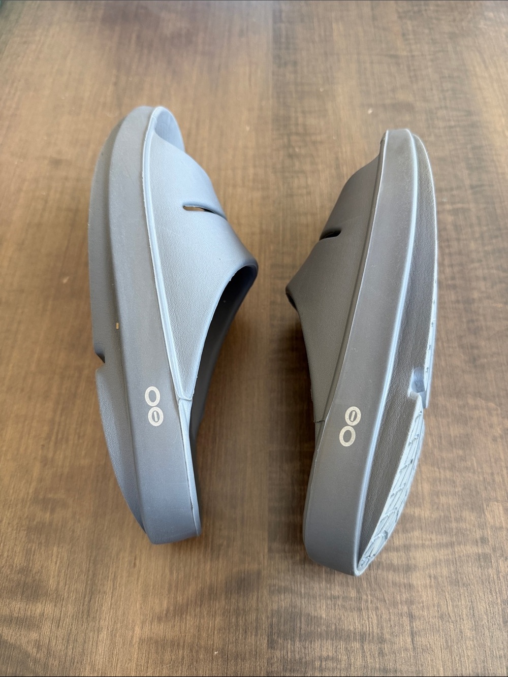 OOFOS OOahh Recovery Slide - Women’s and Men’s, M6-W8 - Picture 4 of 8